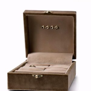 Velvet Jewelry Box – Gift Presentation